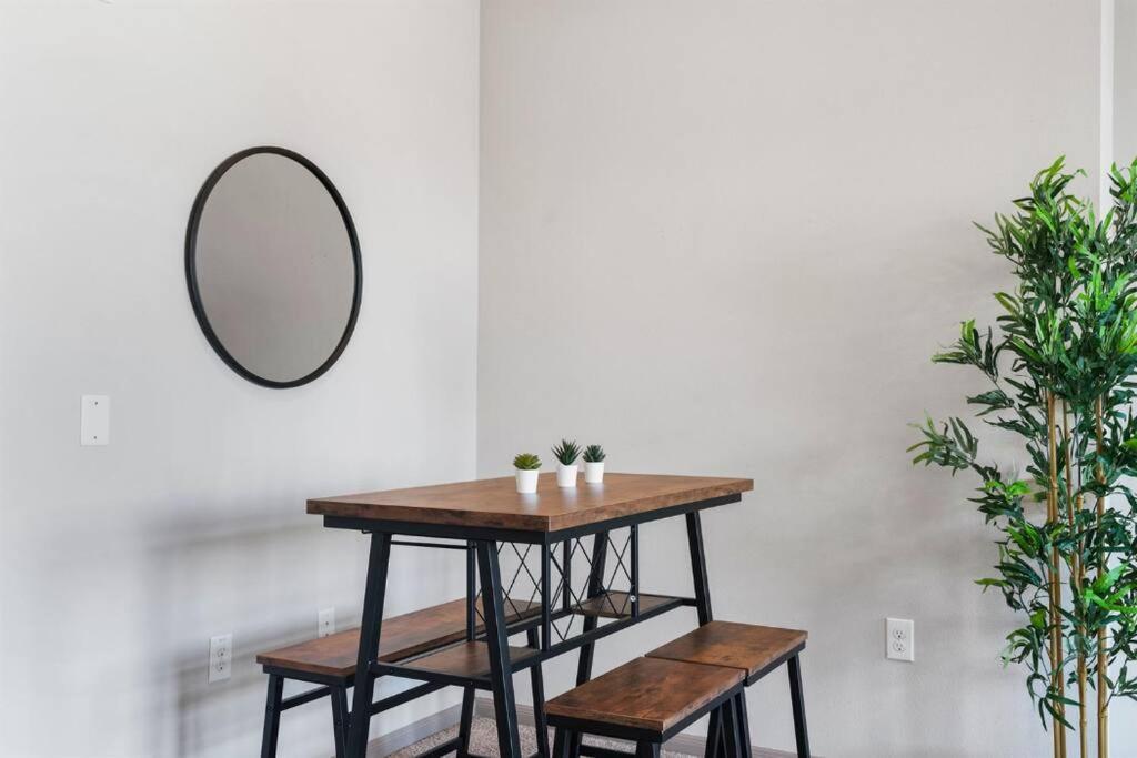 Apartament Modern Austin 2Br 2B Unit With Pool, Parking & Wifi Zewnętrze zdjęcie