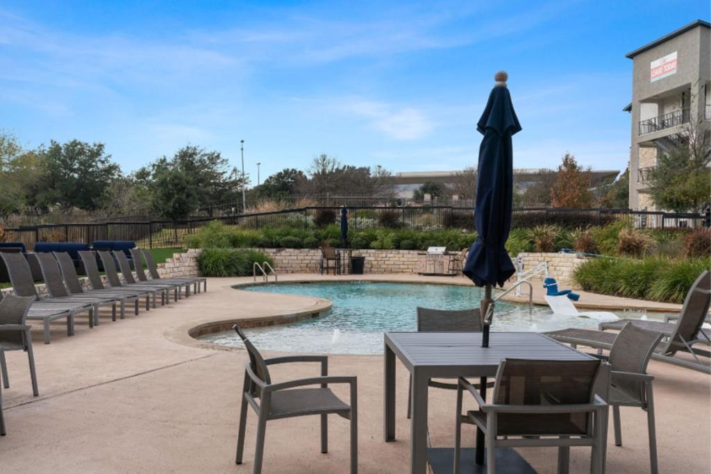 Apartament Modern Austin 2Br 2B Unit With Pool, Parking & Wifi Zewnętrze zdjęcie